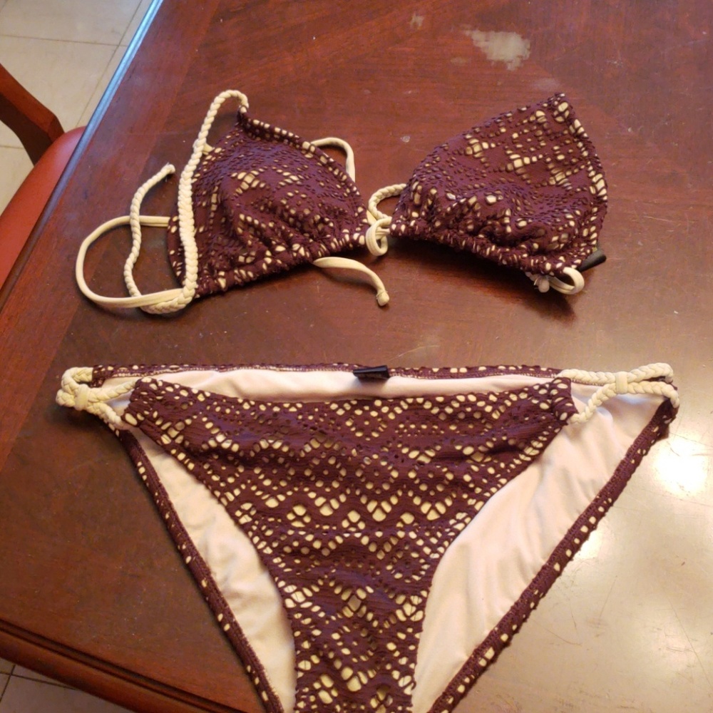 Bathing suit